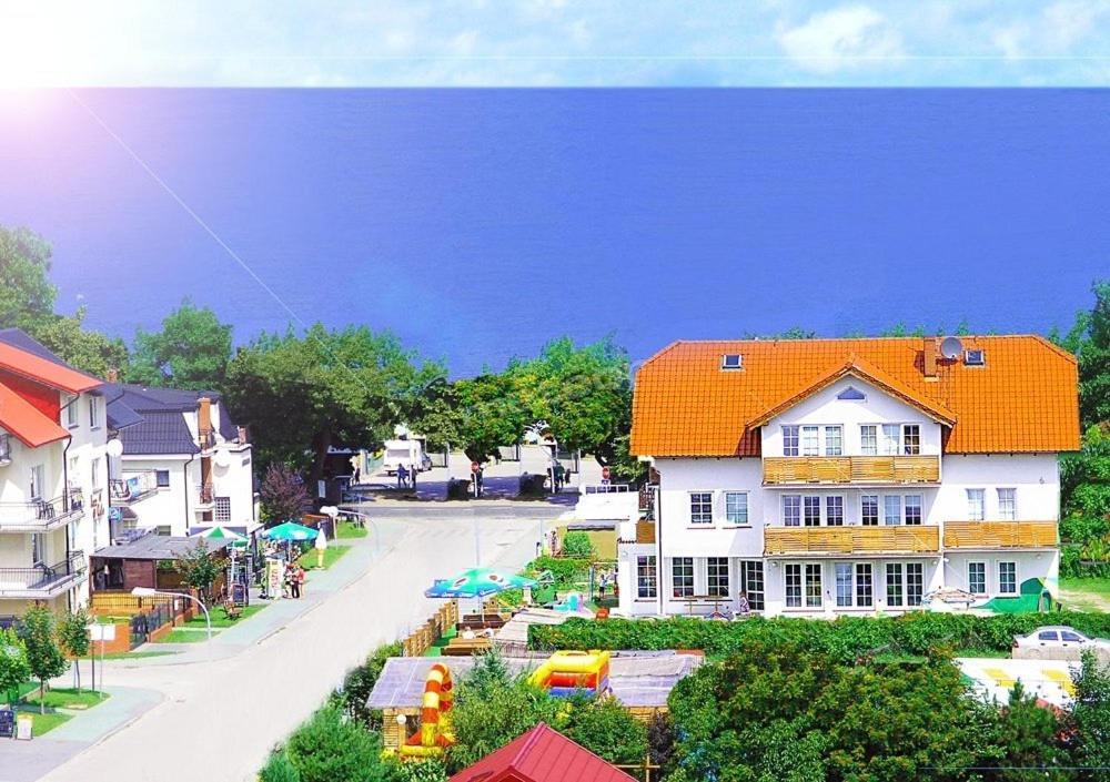 Dom Wczasowy Chlapovia Chłapowo Exteriör bild